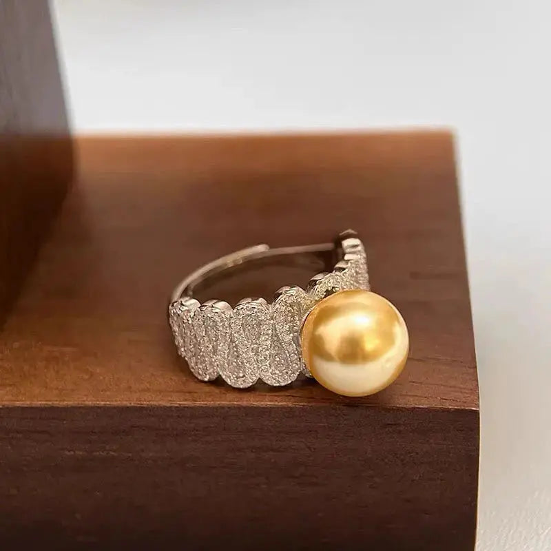Exploring-the-Allure-of-Unique-Pearl-Jewelry Pearl Unique