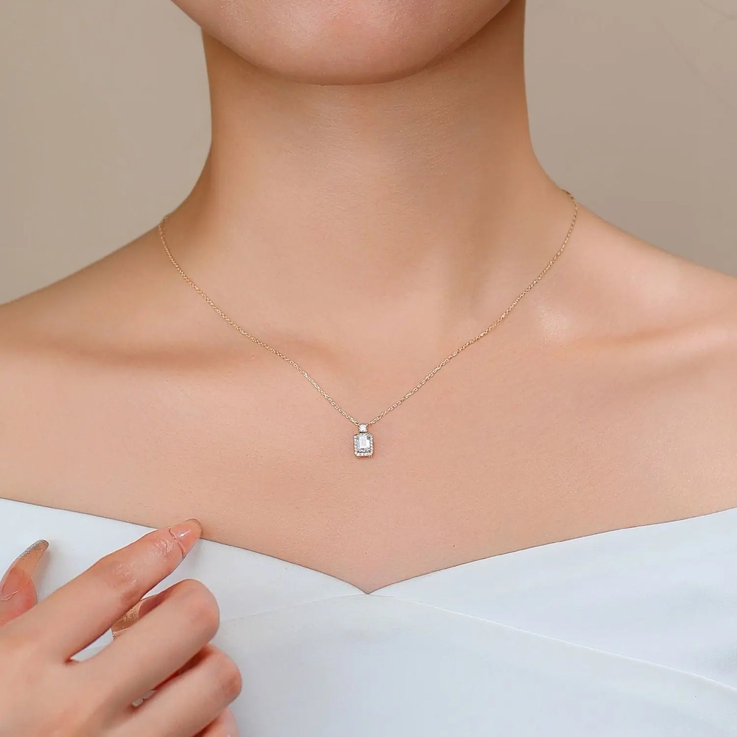 14K Gold Lab-Grown Diamond Pendant Necklace – 0.5ct Emerald Cut Halo Design (Gold / White Gold) Pearl Unique