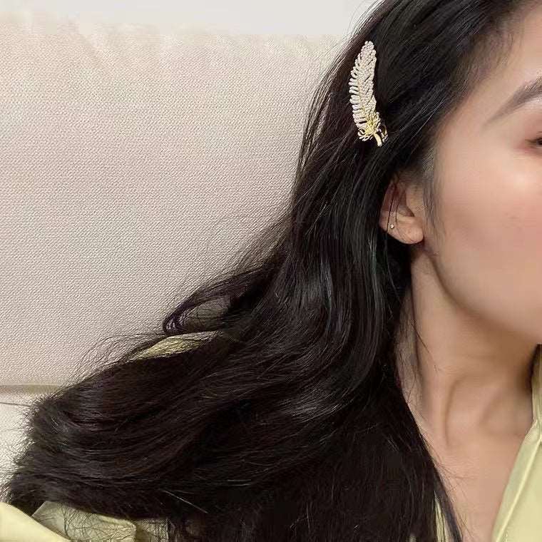 Feather Shap Pearl Hairclip (Big Sale) - Pearl Unique