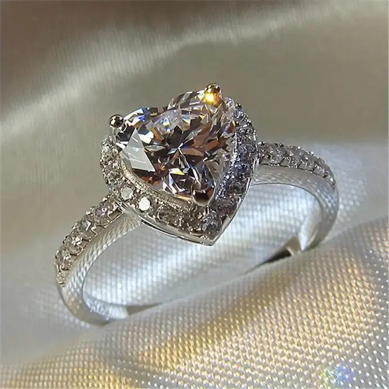 MysticAura Heart Shape Diamond Women's Moissanite Rings - Pearl Unique