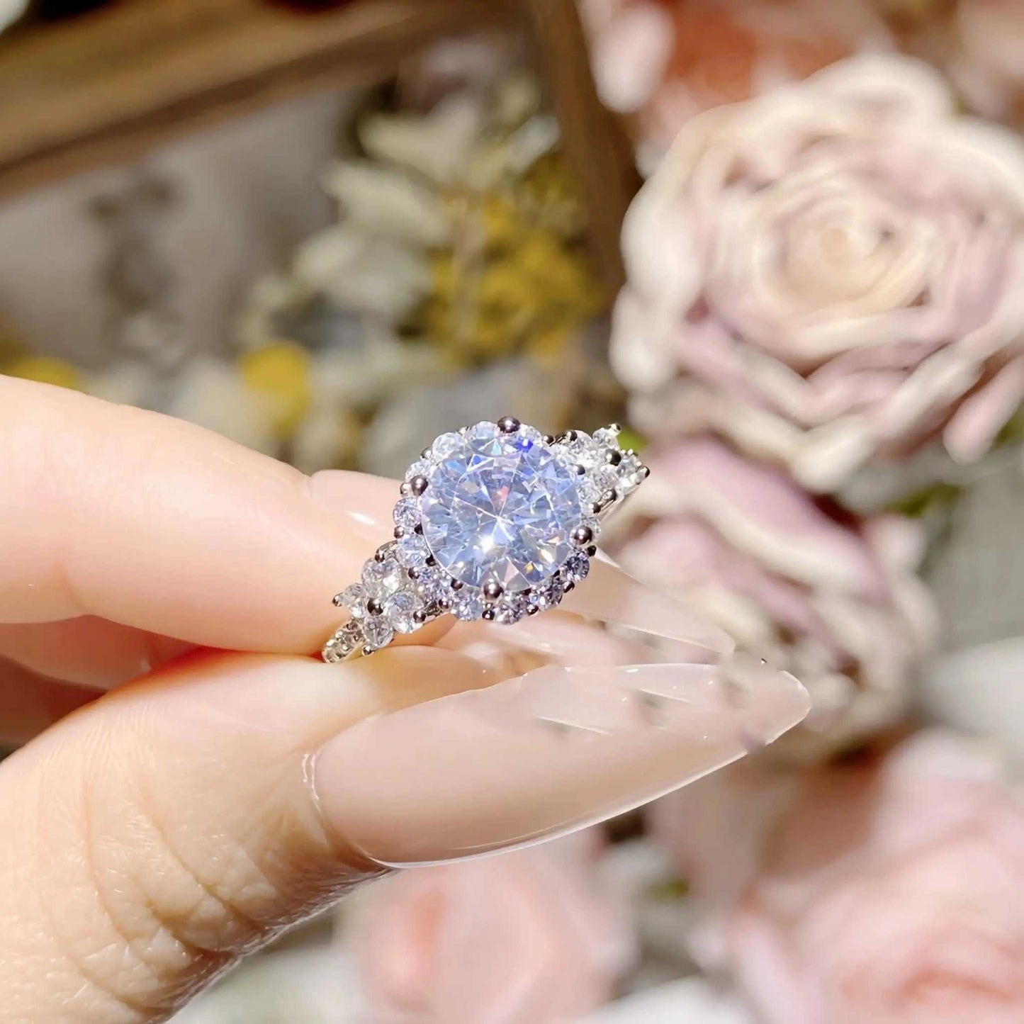 Synthetic Moissanite Ring - Retro Butterfly 2.0Ct Bright Women's Ring - Pearl Unique