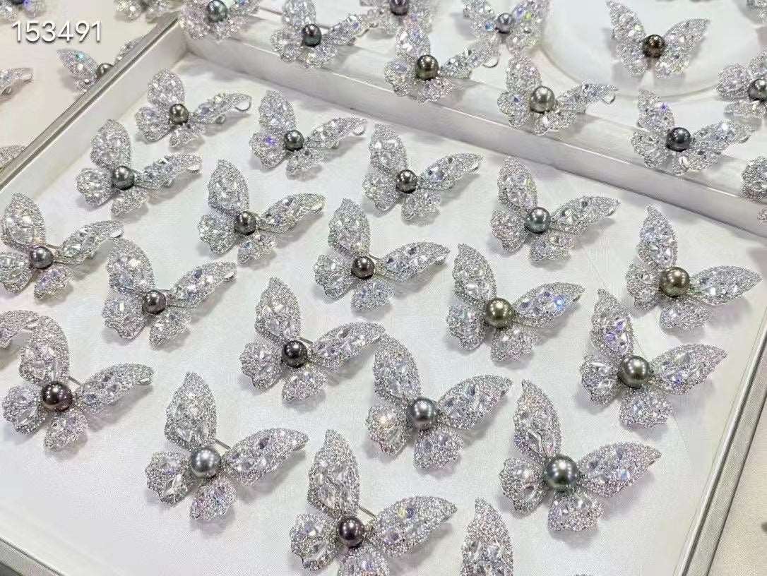 Tahitian Black Pearl Butterfly Breastpin - Pearl Unique