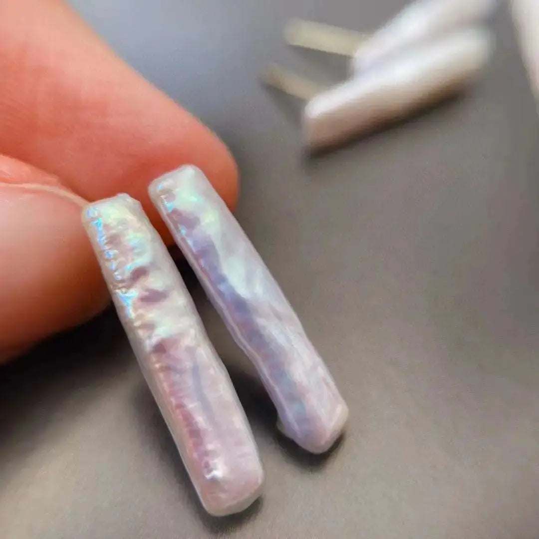 White Stick Baroque Pearl Ear Stud - Pearl Unique