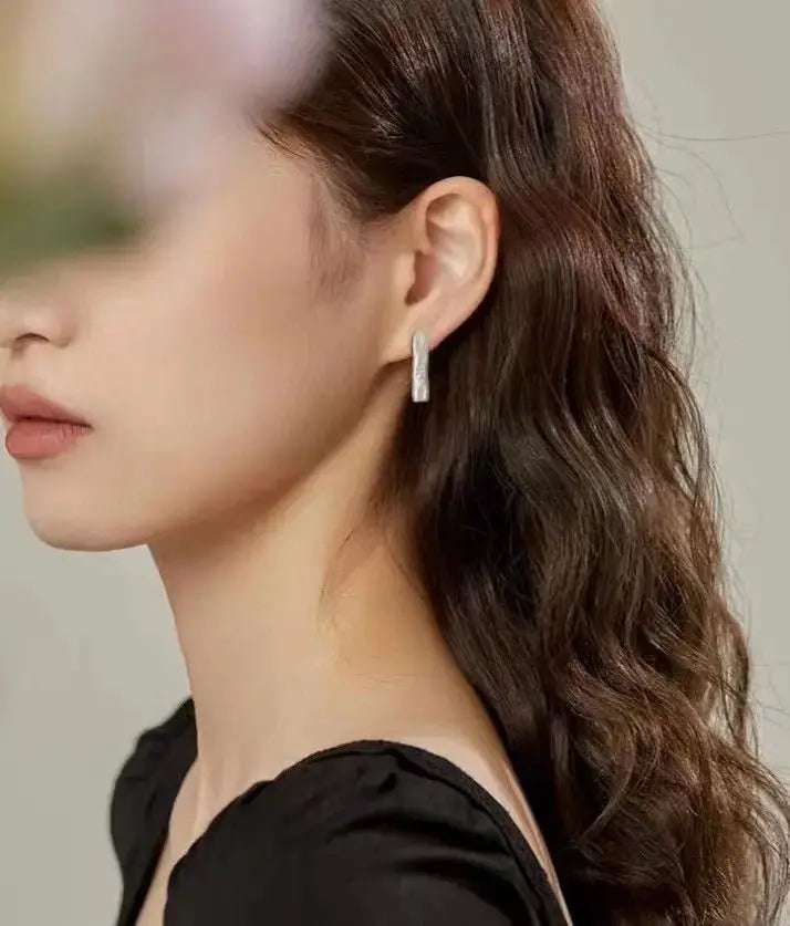 White Stick Baroque Pearl Ear Stud - Pearl Unique