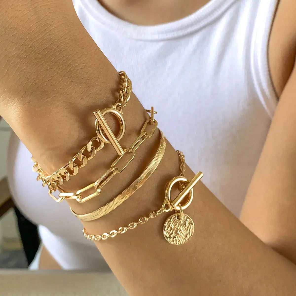 4 Pieces Punk Metal Style Hollow Chain Hip Hop Trend Flat Snake Bone Metal Jewelry Bracelet Set - Pearl Unique