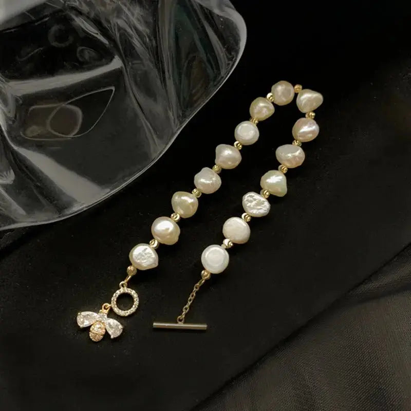 Baroque Irregular Freshwater Natural Pearl Bracelet Delicate Zircon Bee Pendant Real Gold - Pearl Unique