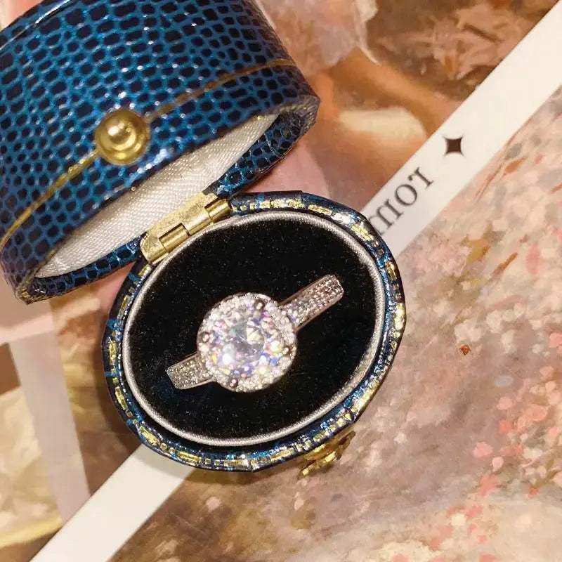 Camellia Hw 1 CT Full Diamond Ring, Micro - set Fire Color Zirconium Ring - Pearl Unique