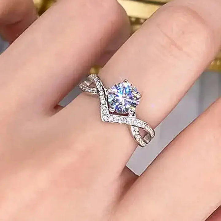 Diva's Delight Moissanite Diamond Rings for Women - Pearl Unique