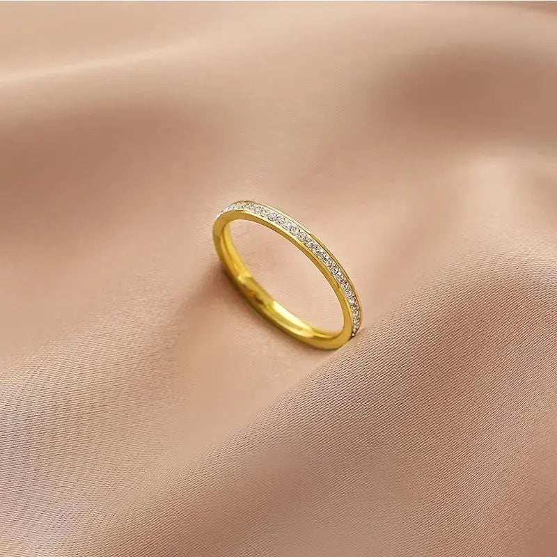Gypsy Fashion Titanium Steel Couple All Star Ring - Pearl Unique