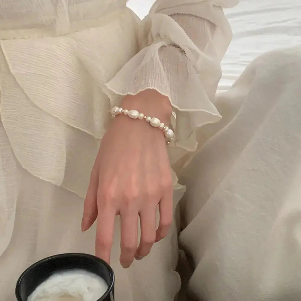 Natural Freshwater Pearl Bracelet Women's Exquisite High - end Temperament Jewelry Women's Accessories Copper - plated Real Gold - Pearl Unique