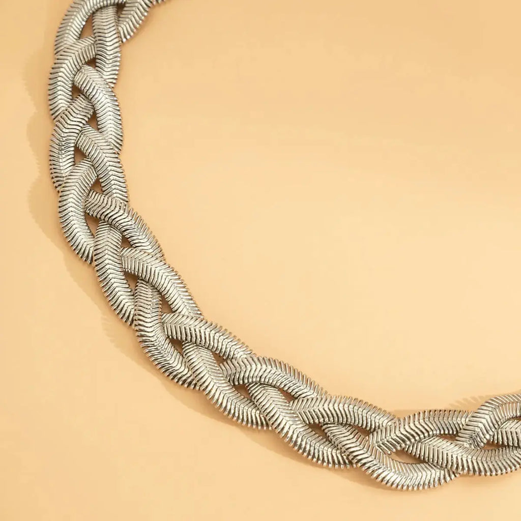 neck chain - Pearl Unique