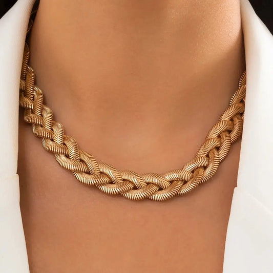 neck chain - Pearl Unique