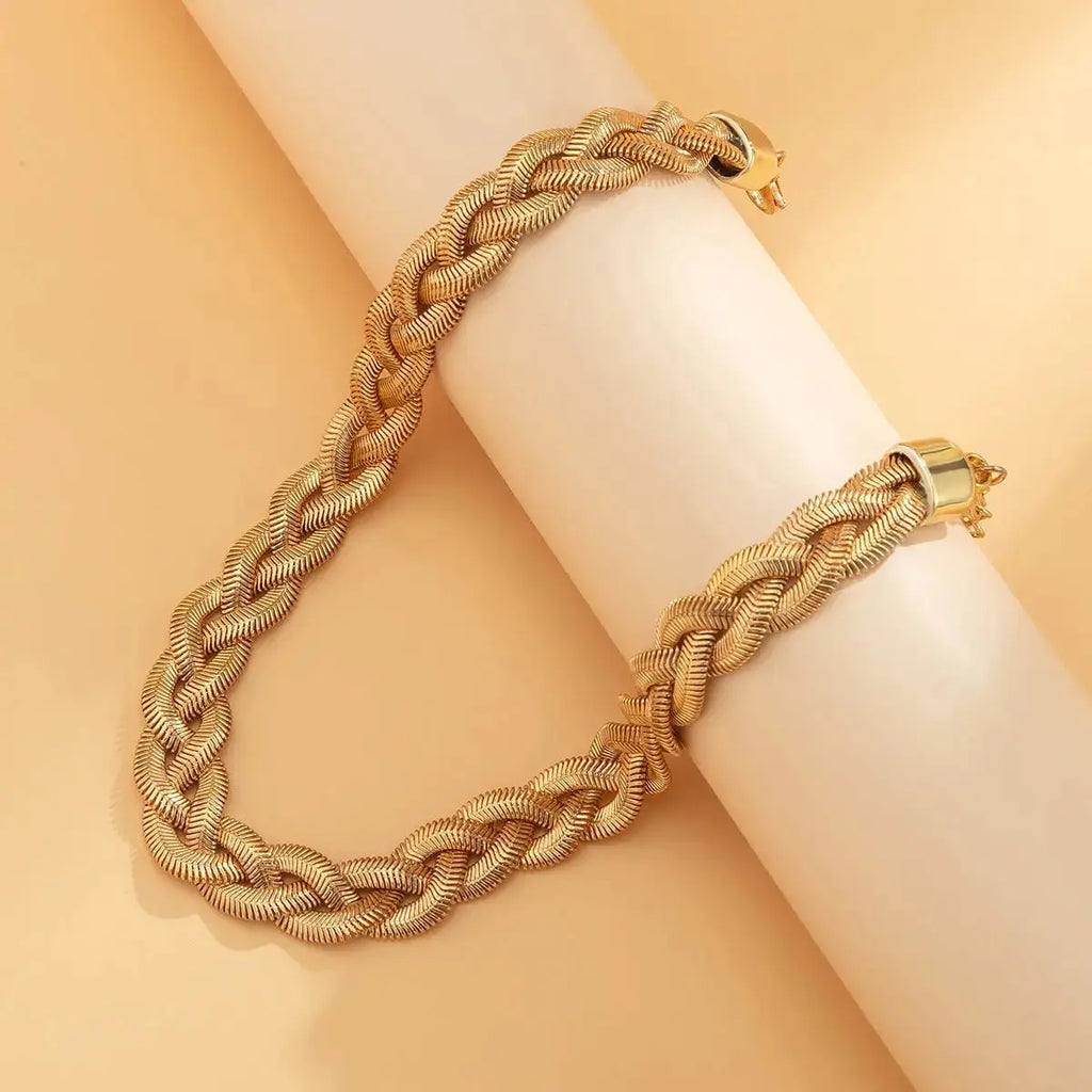 neck chain - Pearl Unique