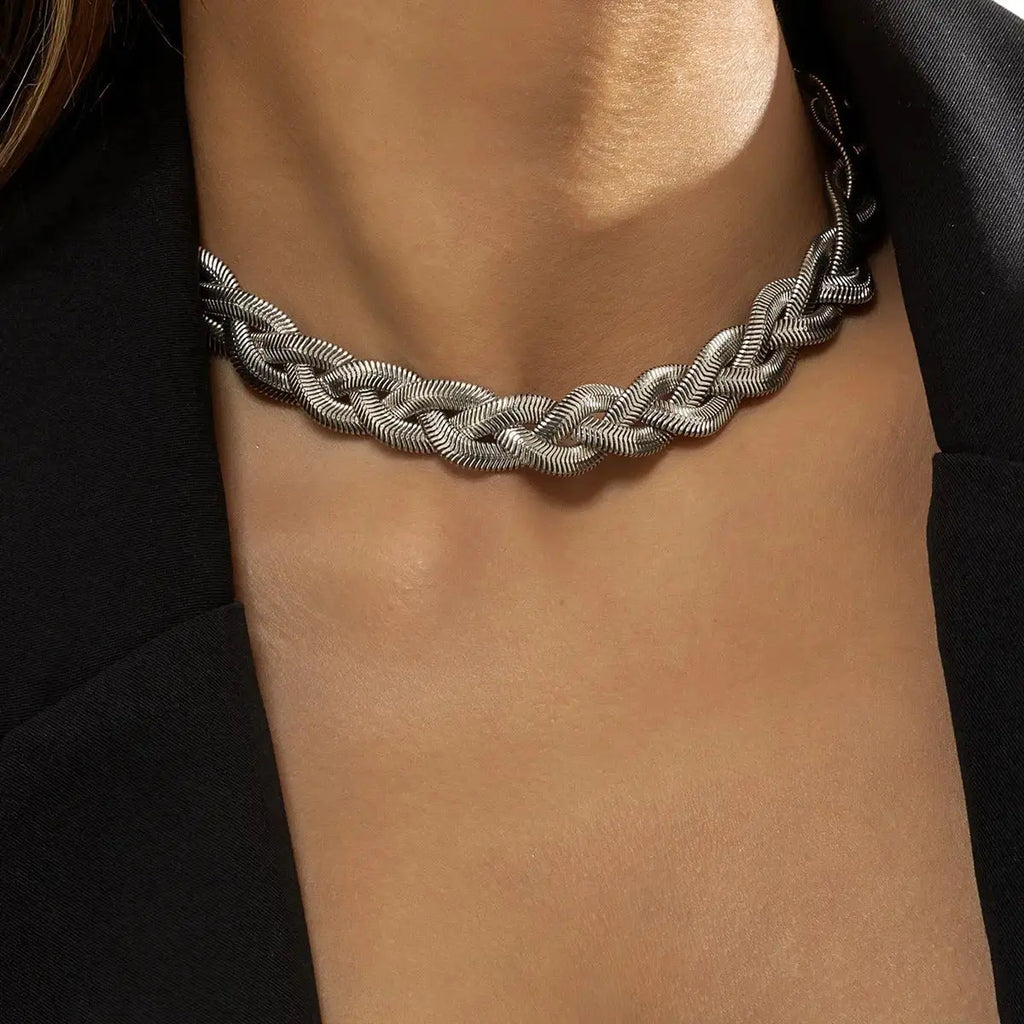 neck chain - Pearl Unique