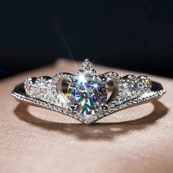 Princess Crown Moissanite Diamond Ring For Women - Pearl Unique