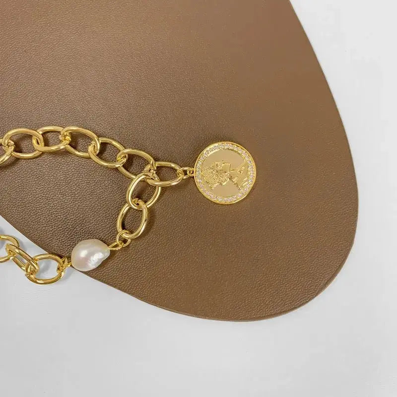 Retro Queen Head Coin Bracelet, Pearl Copper Plated with Real Gold Bracelet - Pearl Unique
