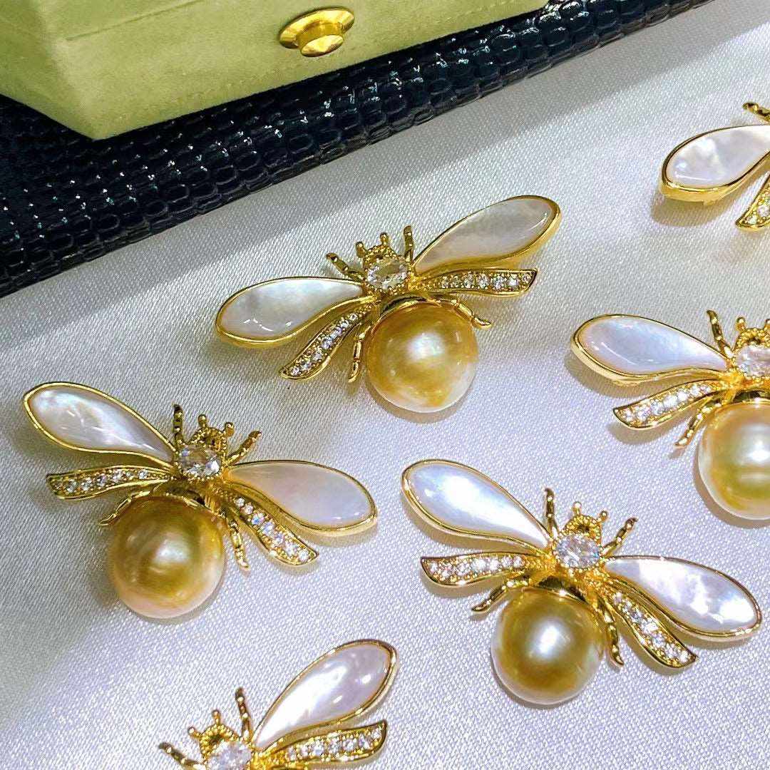 South Sea Golden Pearl Bee Breastpin - Pearl Unique