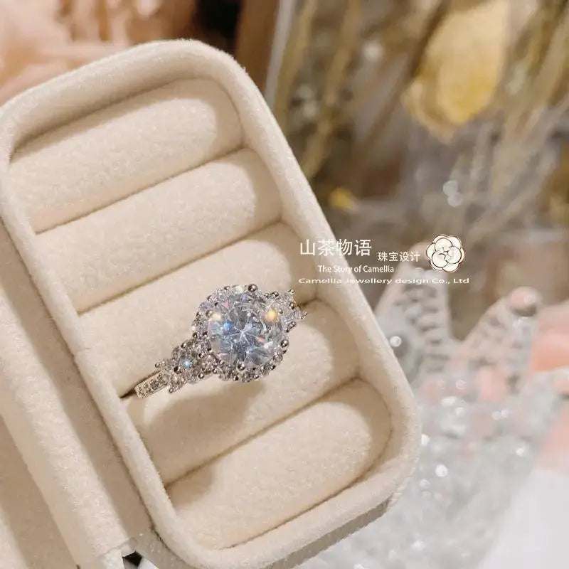 Synthetic Moissanite Ring - Retro Butterfly 2.0Ct Bright Women's Ring - Pearl Unique